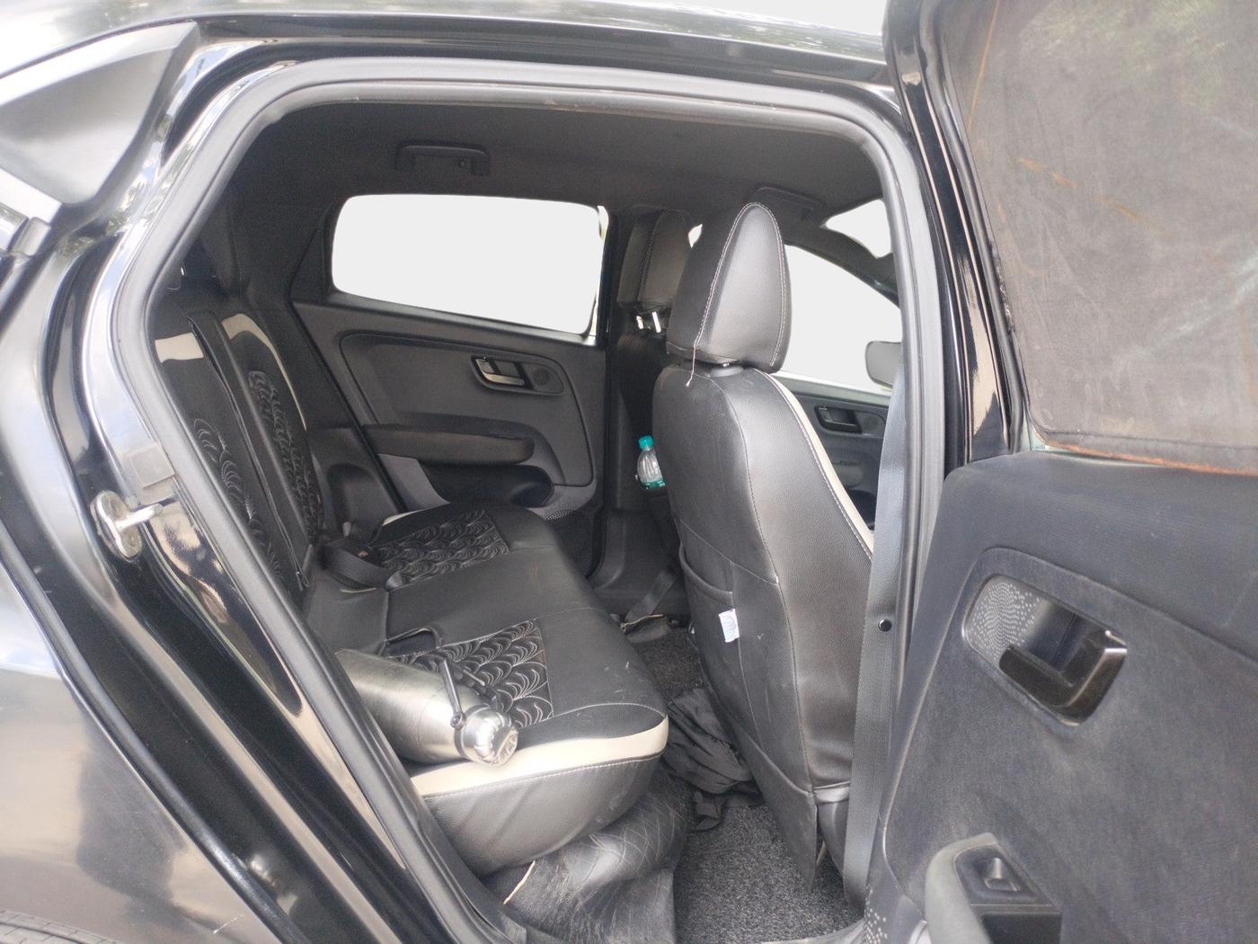 2023 Tata ALTROZ XZ PLUS PETROL DARK EDITION, Petrol, Manual, 30,266 km, interior