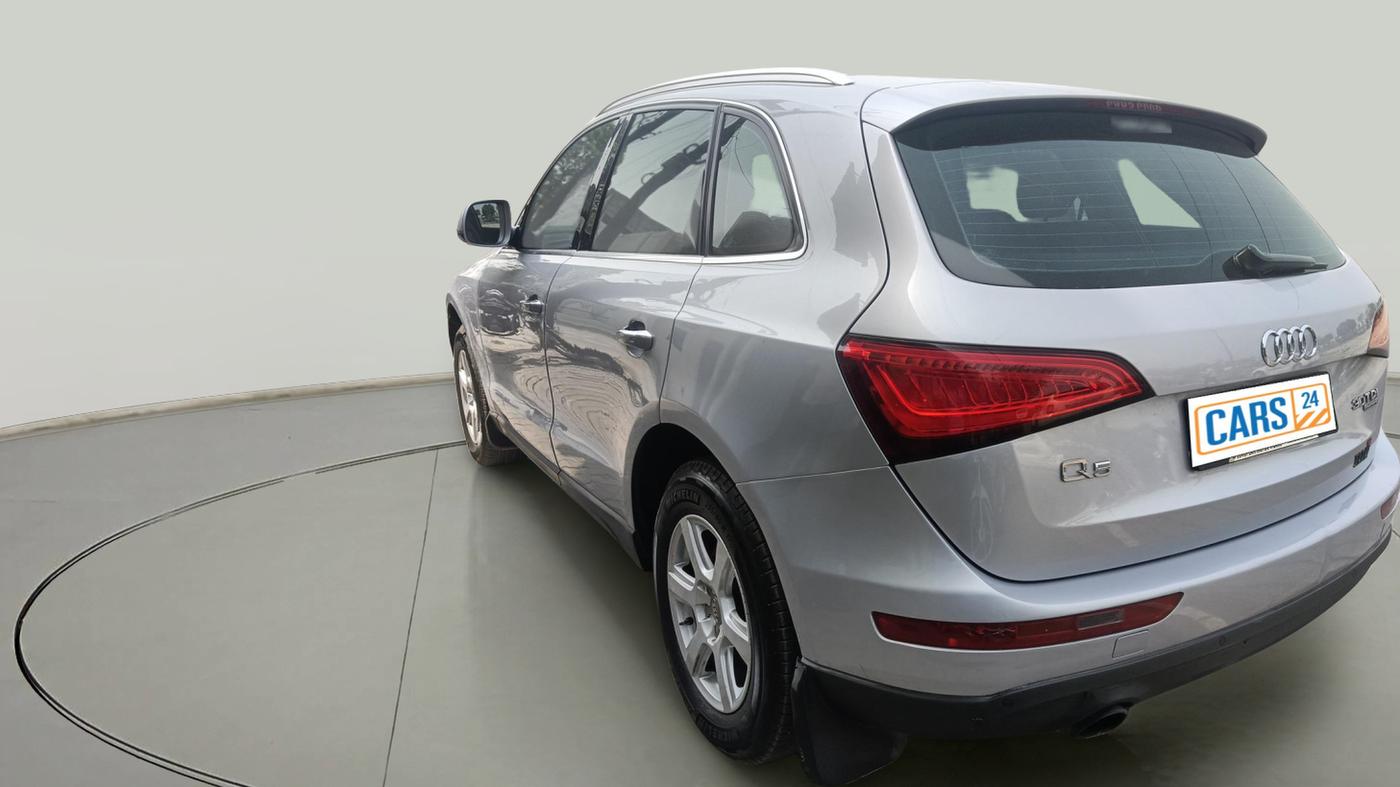 2015 Audi Q5 2.0 TDI PREMIUM PLUS, Diesel, Automatic, 1,36,584 km, exterior
