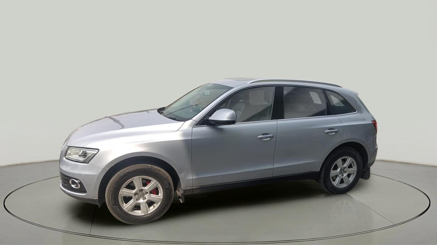 2015 Audi Q5 2.0 TDI PREMIUM PLUS, Diesel, Automatic, 1,36,584 km, exterior