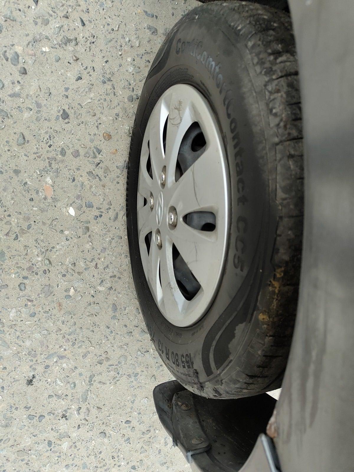 2010 Hyundai i10 SPORTZ 1.2 AT, Petrol, Automatic, 75,507 km, tyre