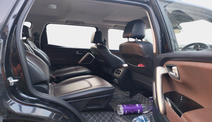 2022 Mahindra SCORPIO-N Z8 L DIESEL MT 2WD 6 STR, Diesel, Manual, 64,024 km, interior