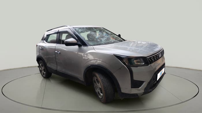 2019 Mahindra XUV300 W6 1.5 DIESEL, Diesel, Manual, 62,462 km, exterior