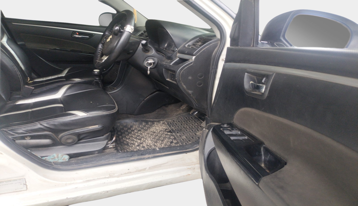 2013 Maruti Swift ZDI, Diesel, Manual, 99,577 km, interior
