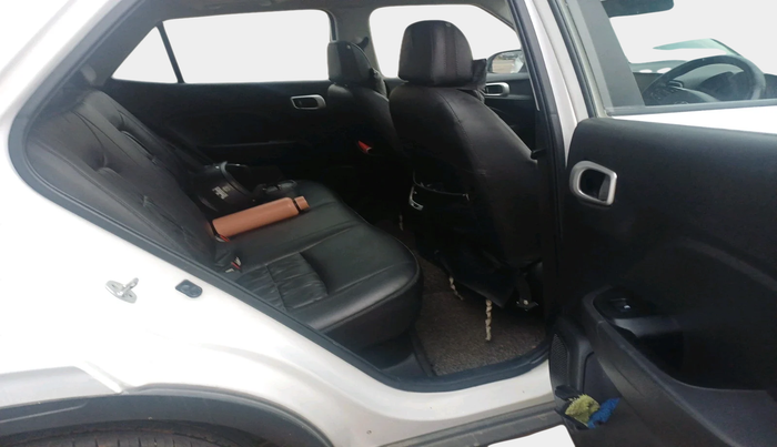 2020 Hyundai VENUE SX 1.5 CRDI, Diesel, Manual, 63,248 km, interior