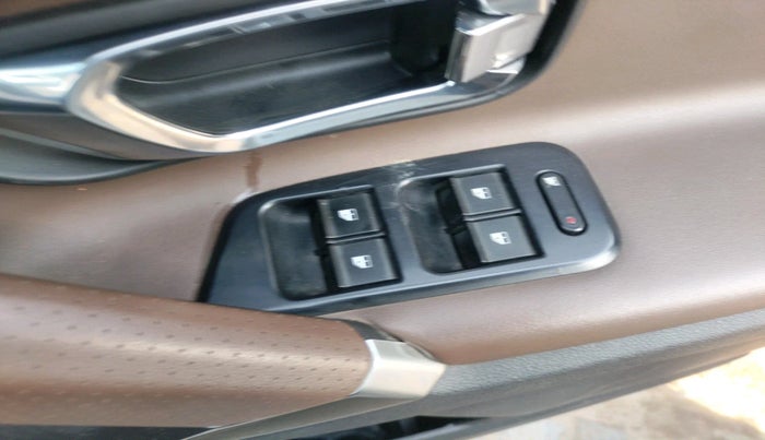 2020 Tata Harrier XZ PLUS 2.0L, Diesel, Manual, 50,669 km, interior