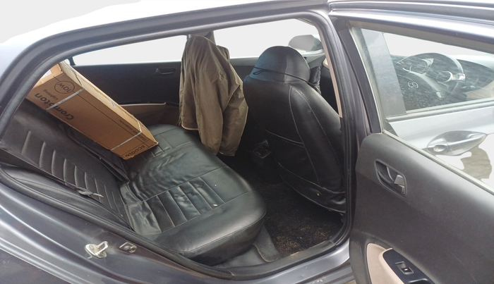 2015 Hyundai Grand i10 MAGNA 1.2 KAPPA VTVT, Petrol, Manual, 1,00,702 km, interior