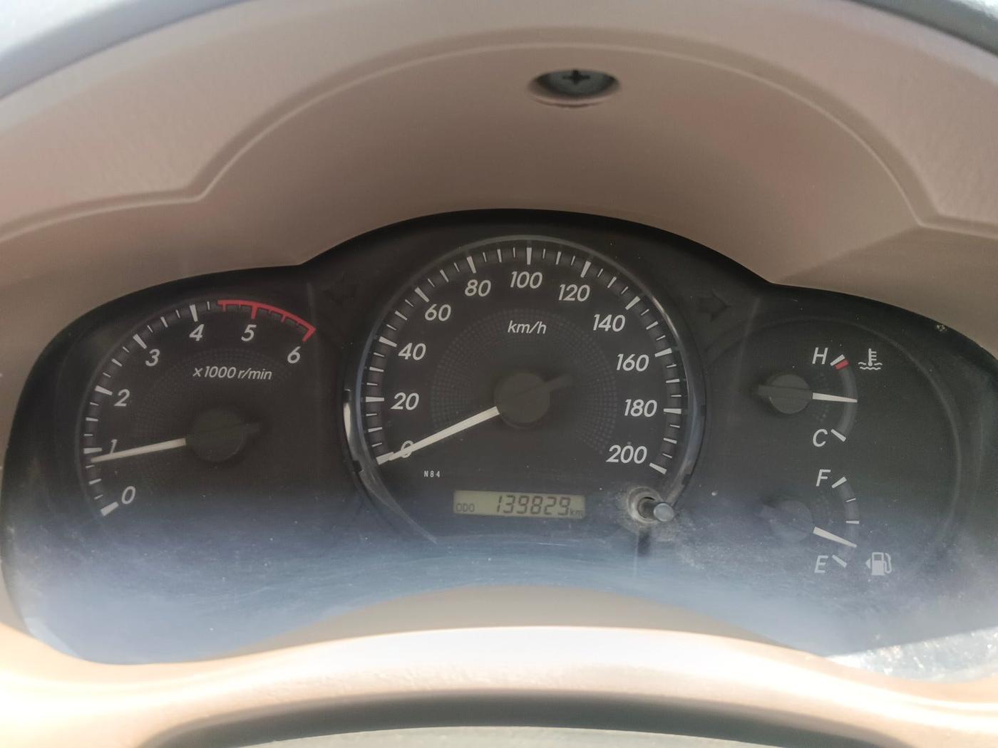2015 Toyota Innova 2.5 GX 7 STR, Diesel, Manual, 1,39,829 km, interior