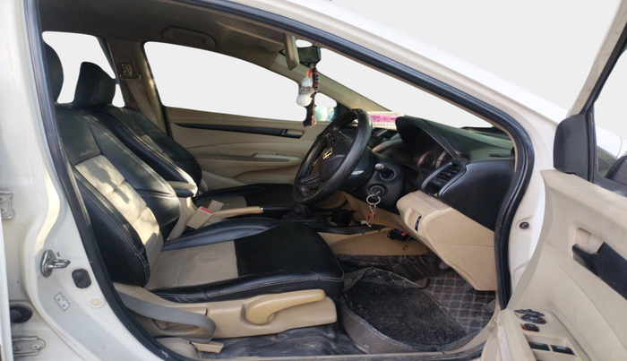 2010 Honda City 1.5L I-VTEC S MT, Petrol, Manual, 1,38,590 km, interior