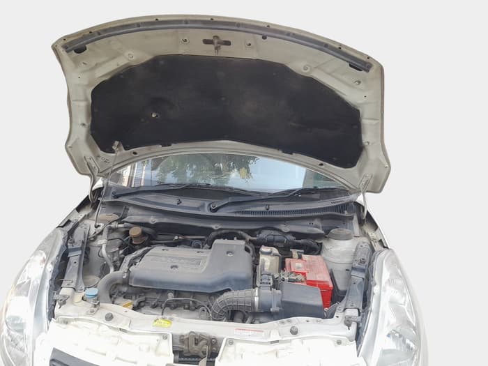 2015 Maruti Swift LDI, Diesel, Manual, 1,02,480 km, exterior