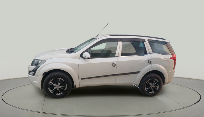 2016 Mahindra XUV500 W4, Diesel, Manual, 63,863 km, exterior