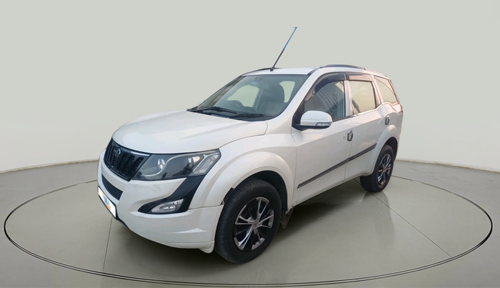 2016 Mahindra XUV500 W4, Diesel, Manual, 63,863 km, exterior