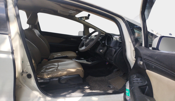 2015 Honda Jazz 1.5L I-DTEC SV, Diesel, Manual, 1,20,740 km, interior