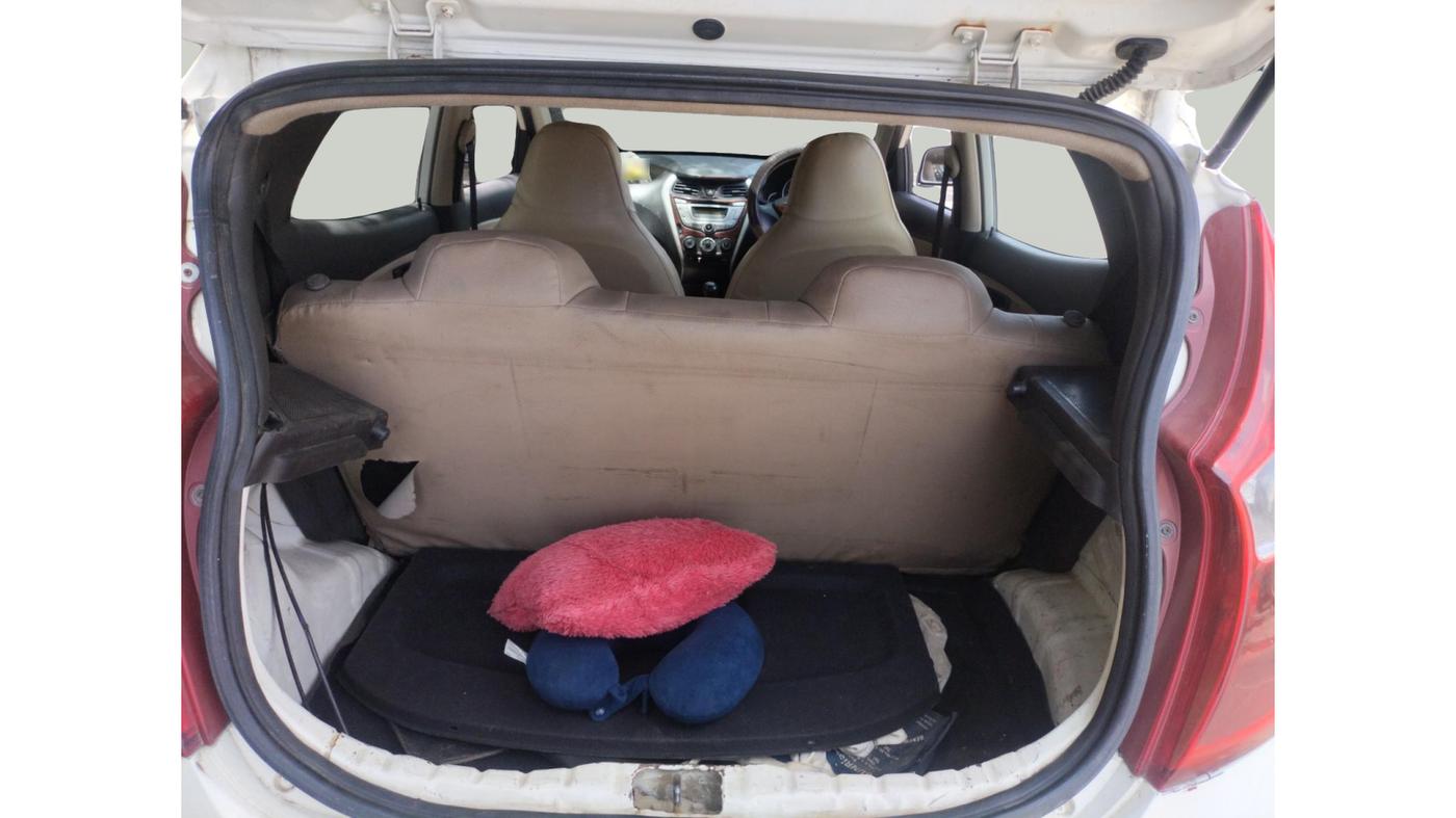 2011 Hyundai Eon MAGNA O, Petrol, Manual, 1,25,845 km, exterior