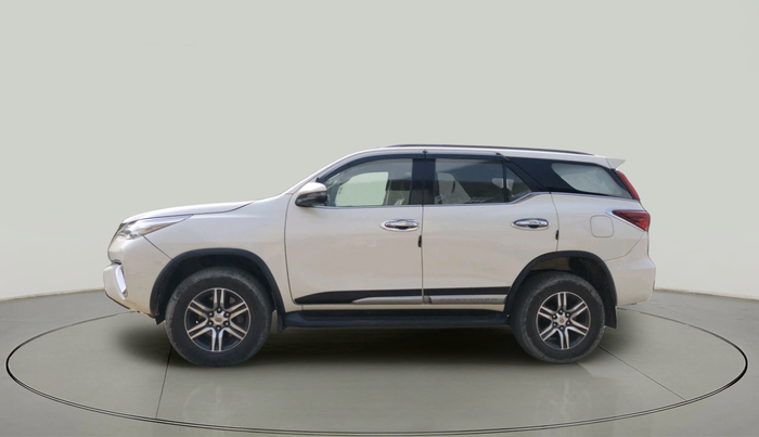 2018 Toyota Fortuner 2.8 4X2 AT, Diesel, Automatic, 1,17,116 km, exterior