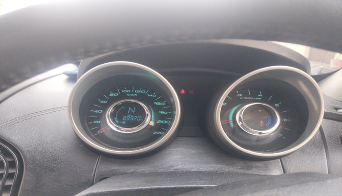 2021 Mahindra XUV500 W11, Diesel, Manual, 89,920 km, interior