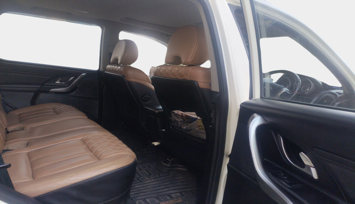 2021 Mahindra XUV500 W11, Diesel, Manual, 89,920 km, interior