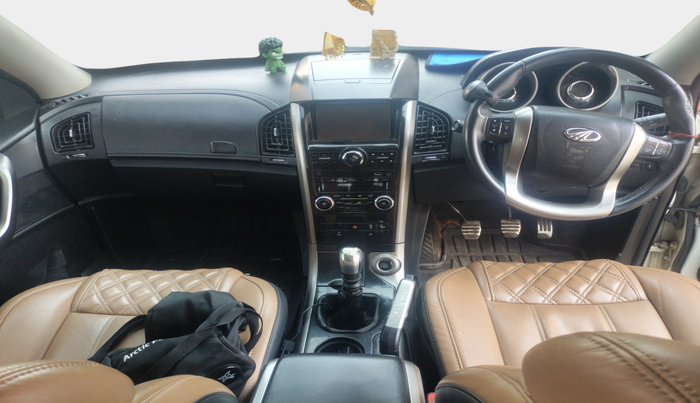 2021 Mahindra XUV500 W11, Diesel, Manual, 89,920 km, interior