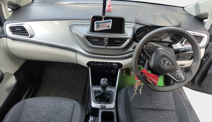2022 Tata ALTROZ XZ PETROL, Petrol, Manual, 31,335 km, interior