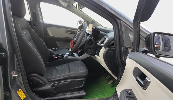 2022 Tata ALTROZ XZ PETROL, Petrol, Manual, 31,335 km, interior
