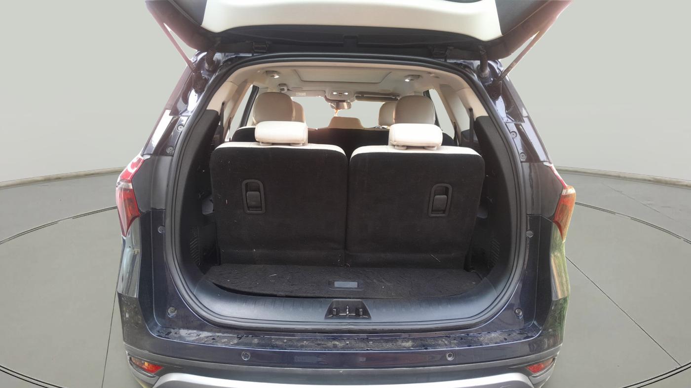 2023 Mahindra XUV700 AX 7 LUXURY D AT 7 STR, Diesel, Automatic, 22,834 km, exterior