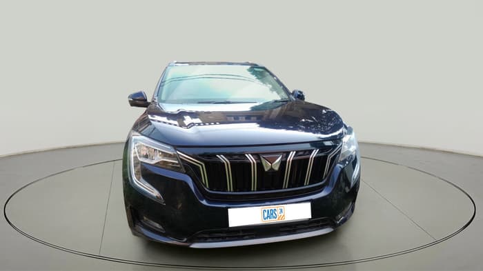 2023 Mahindra XUV700 AX 7 LUXURY D AT 7 STR, Diesel, Automatic, 22,834 km, exterior