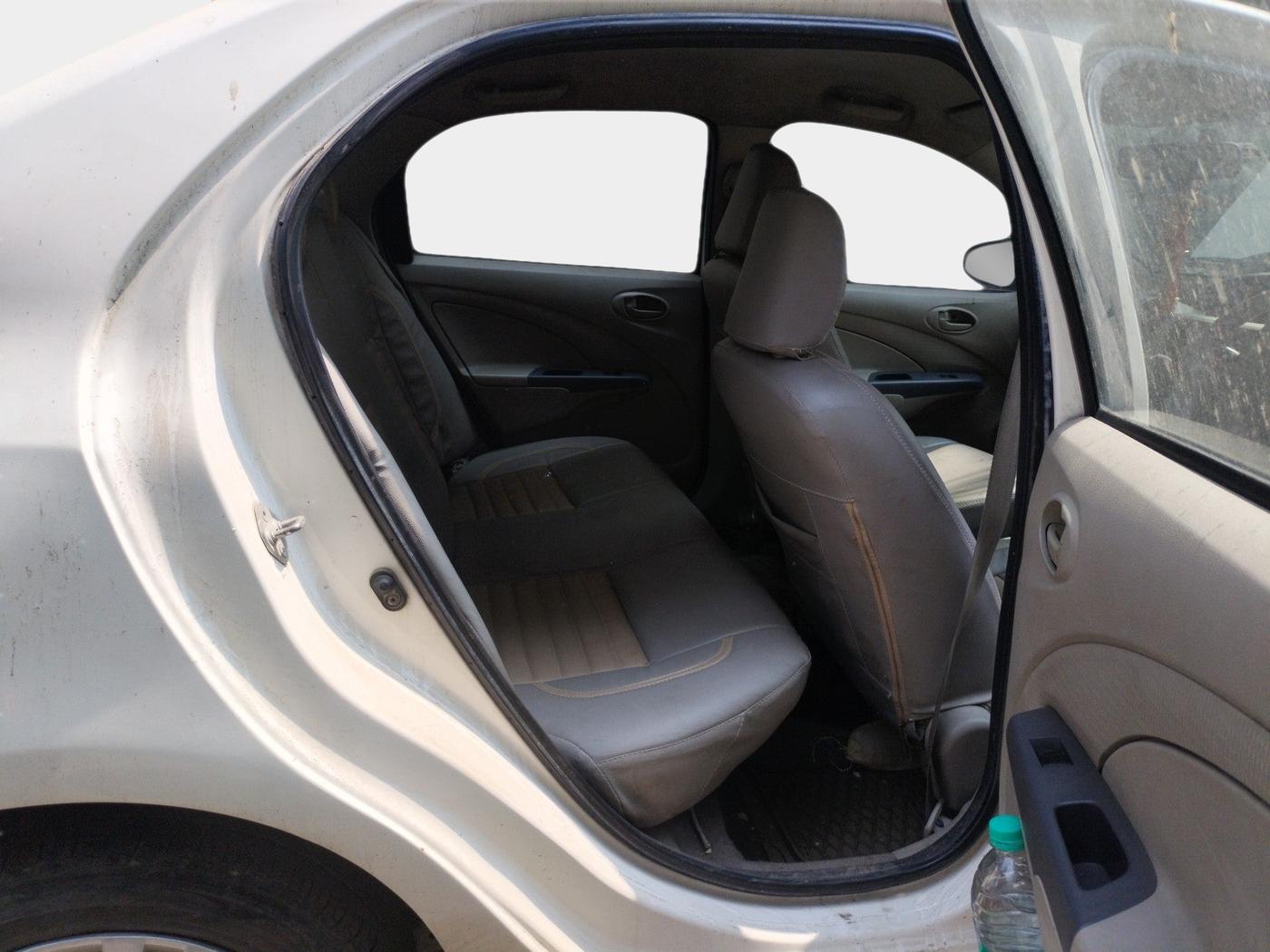 2014 Toyota Etios G, Petrol, Manual, 1,43,829 km, interior