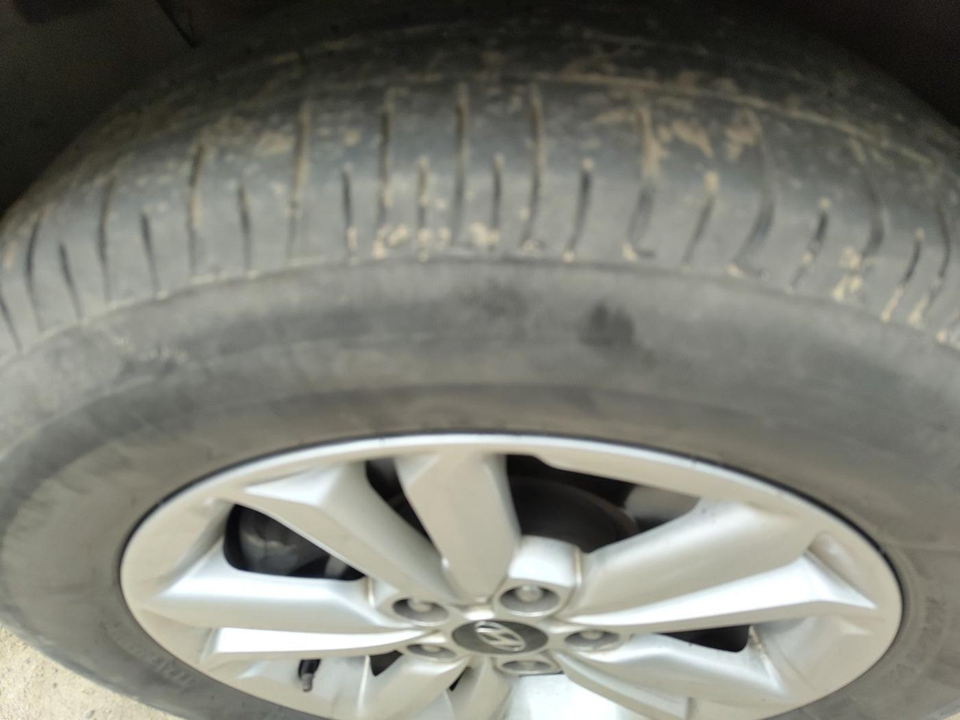 2015 Hyundai Creta SX 1.6 DIESEL, Diesel, Manual, 95,354 km, tyre