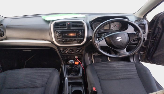 2021 Maruti Vitara Brezza LXI, Petrol, Manual, 40,392 km, interior