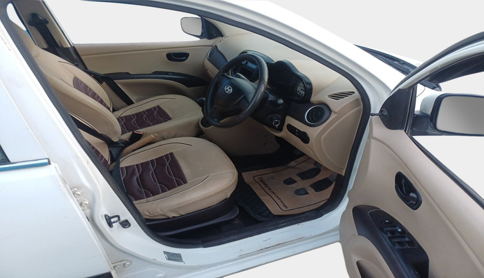 2010 Hyundai i10 MAGNA 1.2, Petrol, Manual, 1,12,802 km, interior