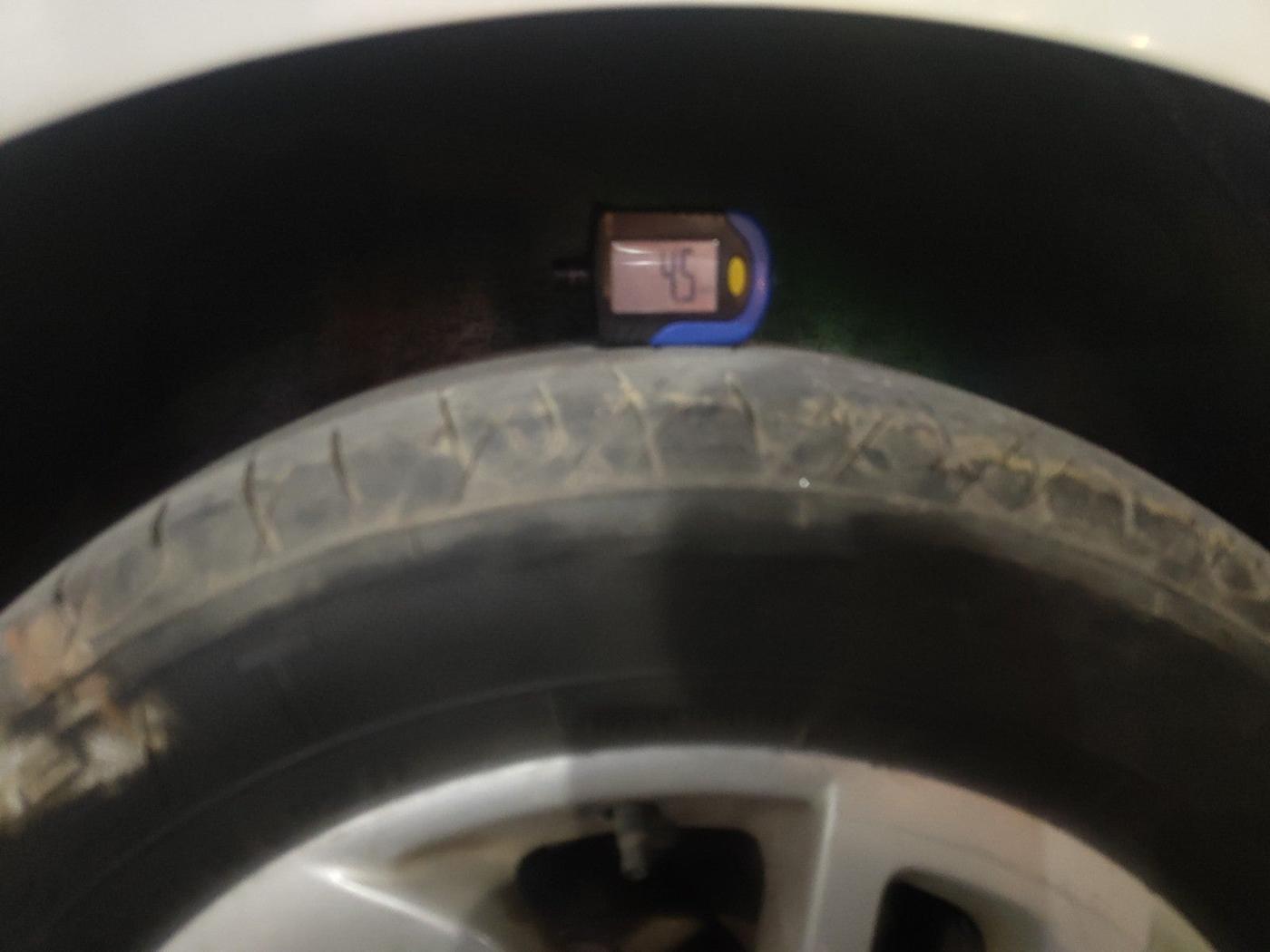 2014 Renault Fluence 1.5 E2, Diesel, Manual, 85,002 km, tyre
