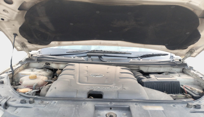 2016 Mahindra XUV500 W6, Diesel, Manual, 79,909 km, exterior