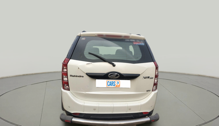 2016 Mahindra XUV500 W6, Diesel, Manual, 79,909 km, exterior