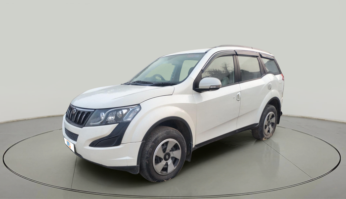 2016 Mahindra XUV500 W6, Diesel, Manual, 79,909 km, exterior