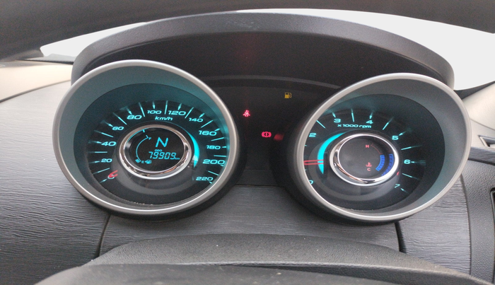 2016 Mahindra XUV500 W6, Diesel, Manual, 79,909 km, interior