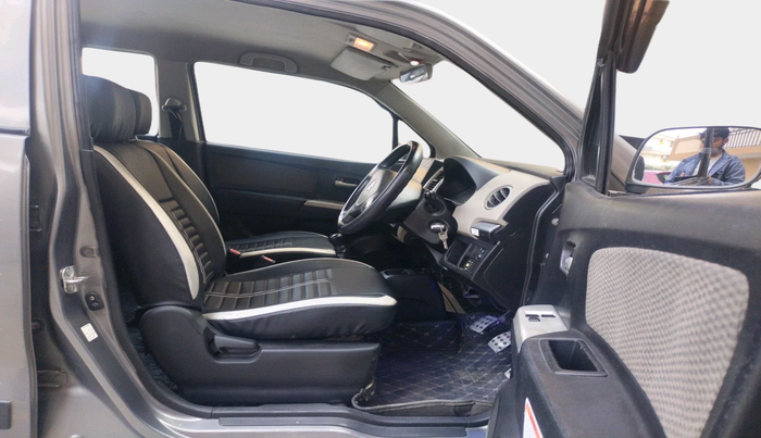 2014 Maruti Wagon R 1.0 LXI CNG, CNG, Manual, 1,41,633 km, interior