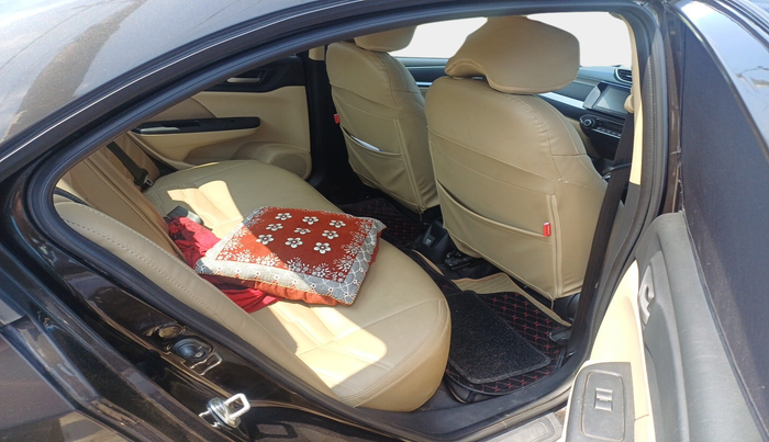 2024 Honda Amaze 1.2L I-VTEC VX CVT, Petrol, Automatic, 14,943 km, interior