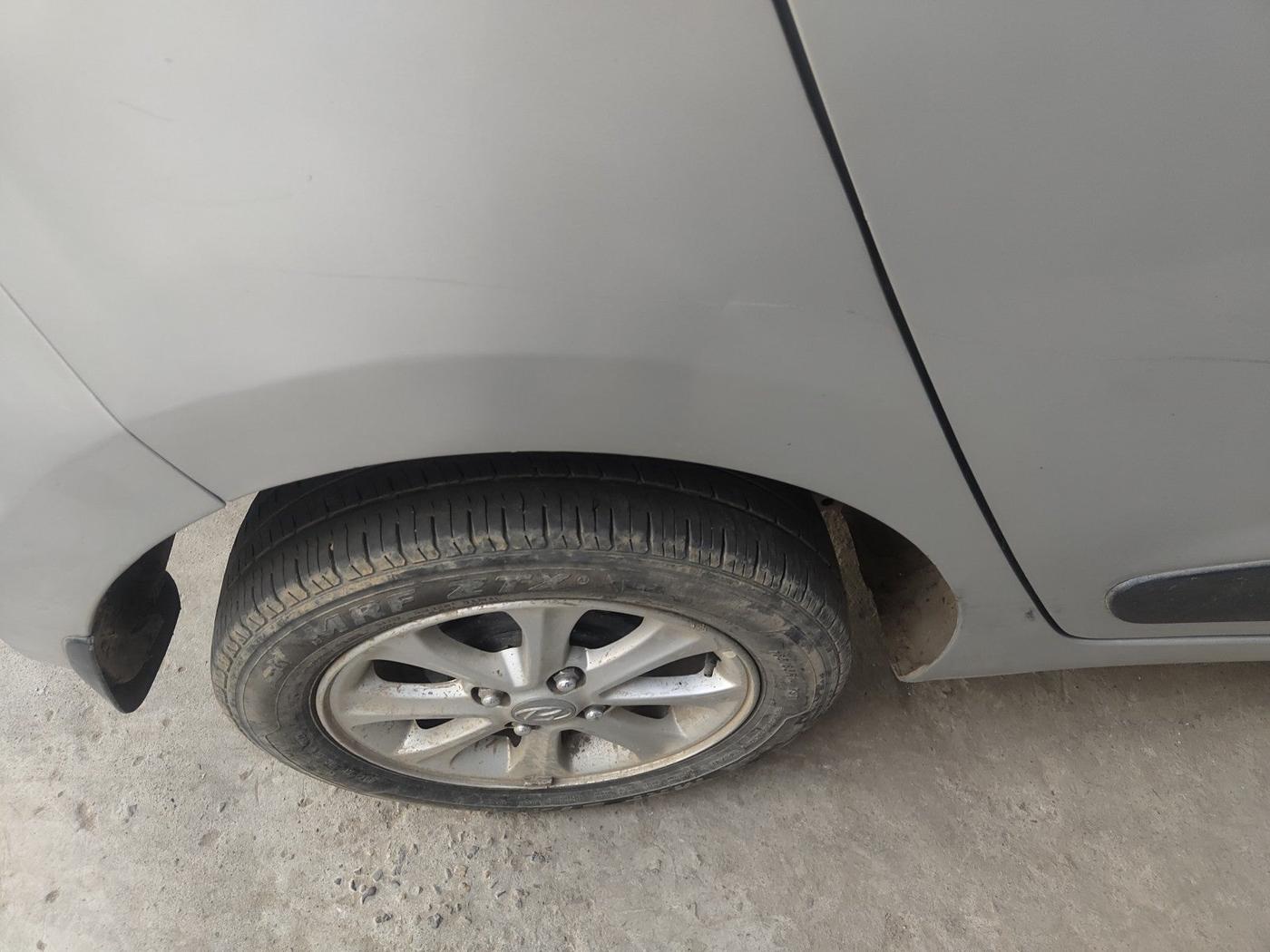 2015 Hyundai Grand i10 ASTA 1.2 KAPPA VTVT, Petrol, Manual, 88,457 km, tyre