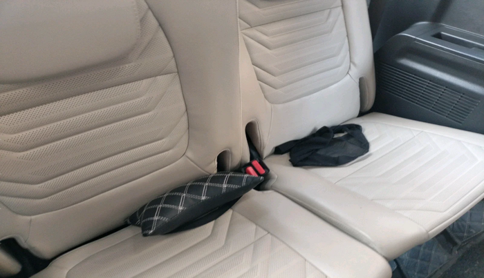 2023 KIA CARENS LUXURY PLUS 1.5 PETROL DCT 7 STR, Petrol, Automatic, 36,290 km, interior