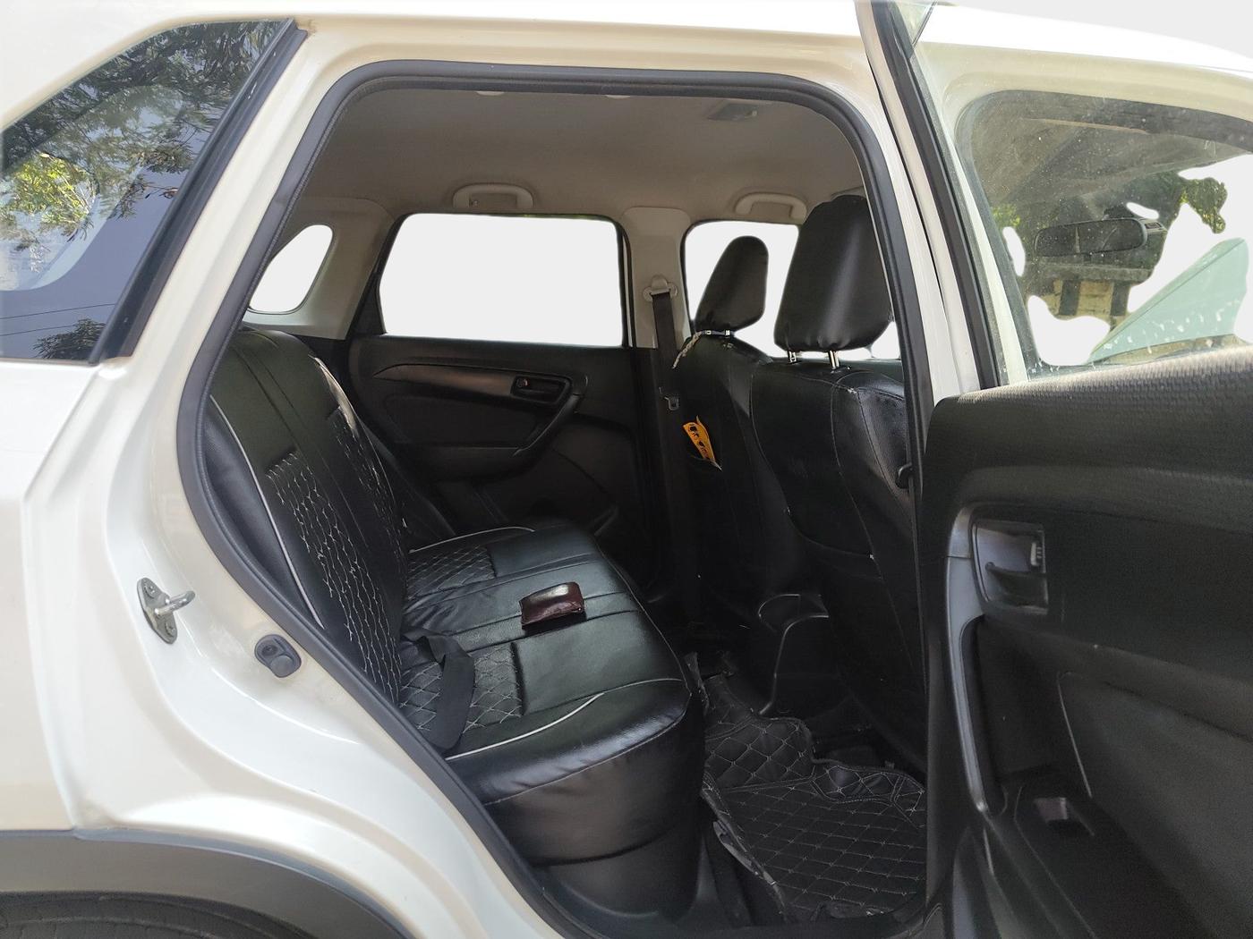 2021 Maruti Vitara Brezza LXI, Petrol, Manual, 37,132 km, interior