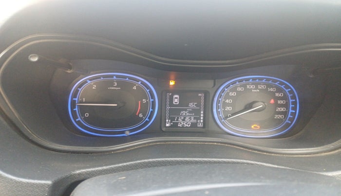 2017 Maruti Vitara Brezza ZDI PLUS, Diesel, Manual, 1,12,163 km, interior