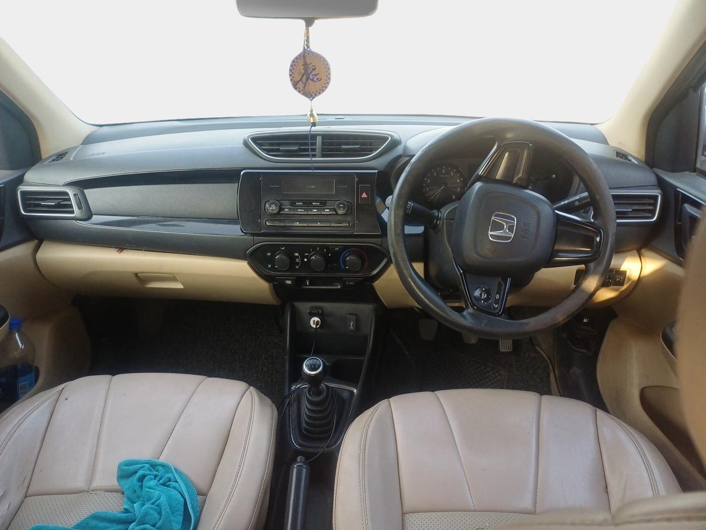 2018 Honda Amaze 1.2L I-VTEC S, Petrol, Manual, 83,560 km, interior