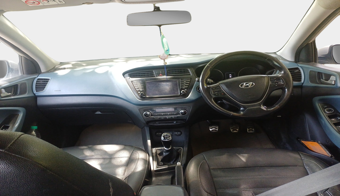 2015 Hyundai i20 Active 1.4 SX, Diesel, Manual, 1,72,059 km, interior