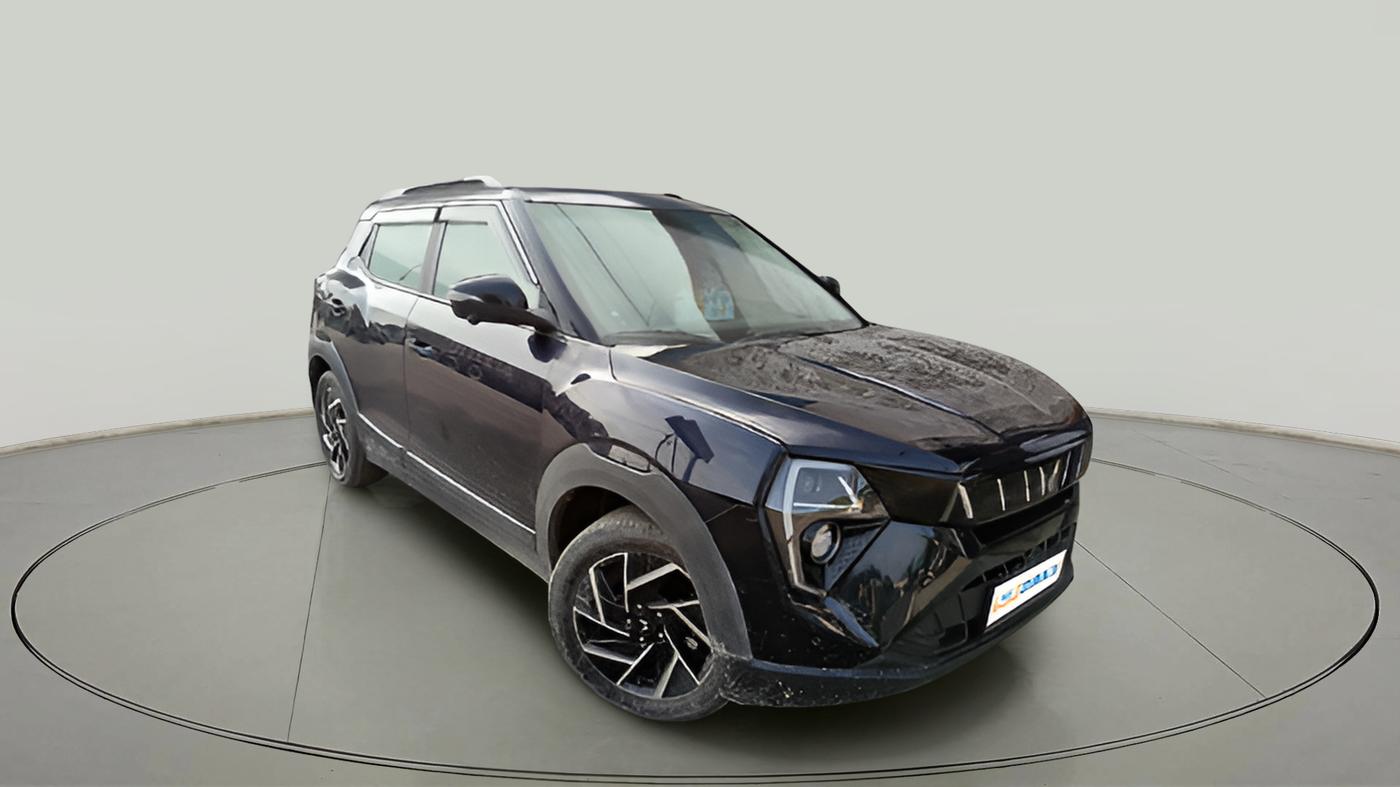 2024 Mahindra XUV 3XO AX7L 1.2 Petrol AT, Petrol, Automatic, 30,000 km, exterior