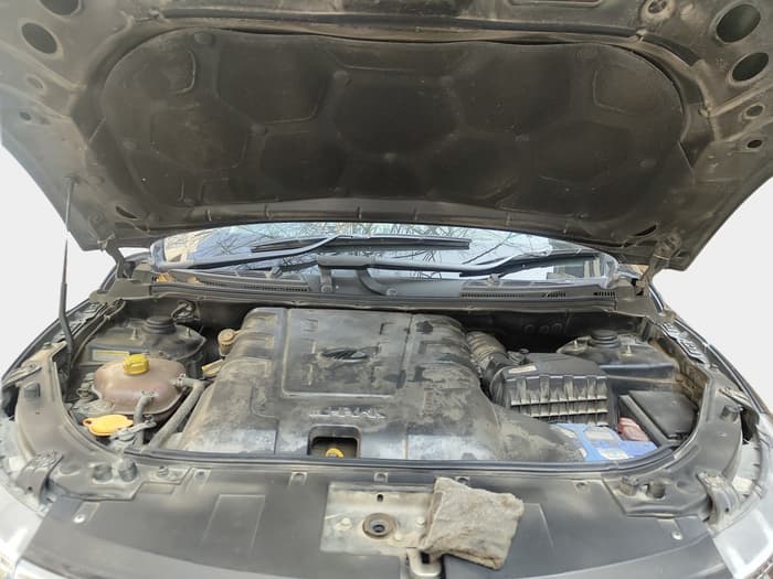 2019 Mahindra XUV500 W11 (O) AT, Diesel, Automatic, 50,498 km, exterior