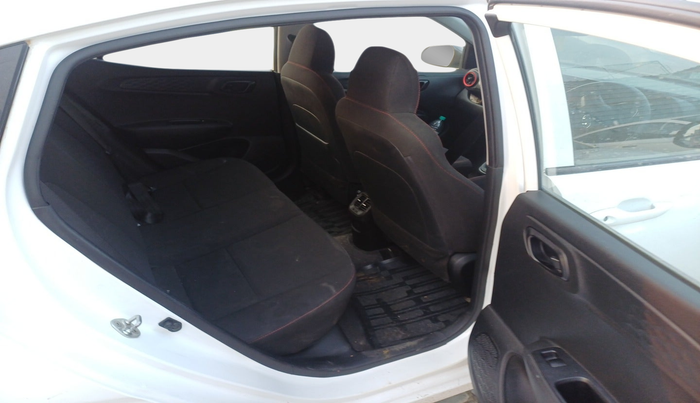 2022 Hyundai GRAND I10 NIOS MAGNA CORPORATE EDITION 1.2 KAPPA VTVT, Petrol, Manual, 37,473 km, interior