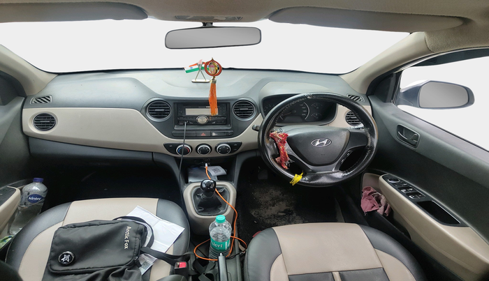 2013 Hyundai Grand i10 MAGNA 1.1 CRDI, Diesel, Manual, 1,27,609 km, interior