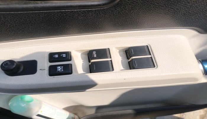 2018 Maruti IGNIS DELTA 1.2, Petrol, Manual, 94,300 km, interior