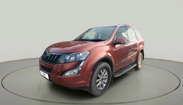 2016 Mahindra XUV500 W10, Diesel, Manual, 90,617 km, exterior