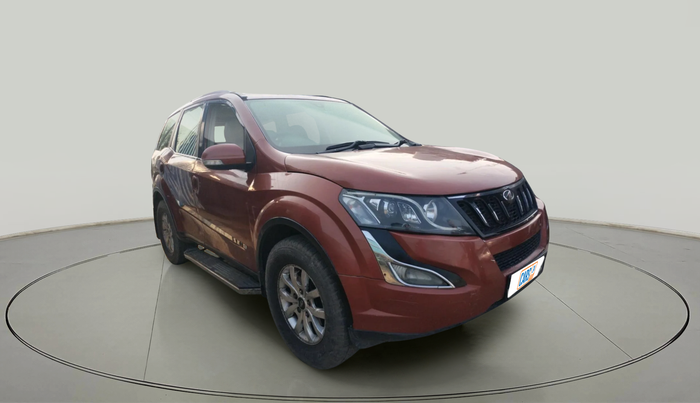 2016 Mahindra XUV500 W10, Diesel, Manual, 90,617 km, exterior