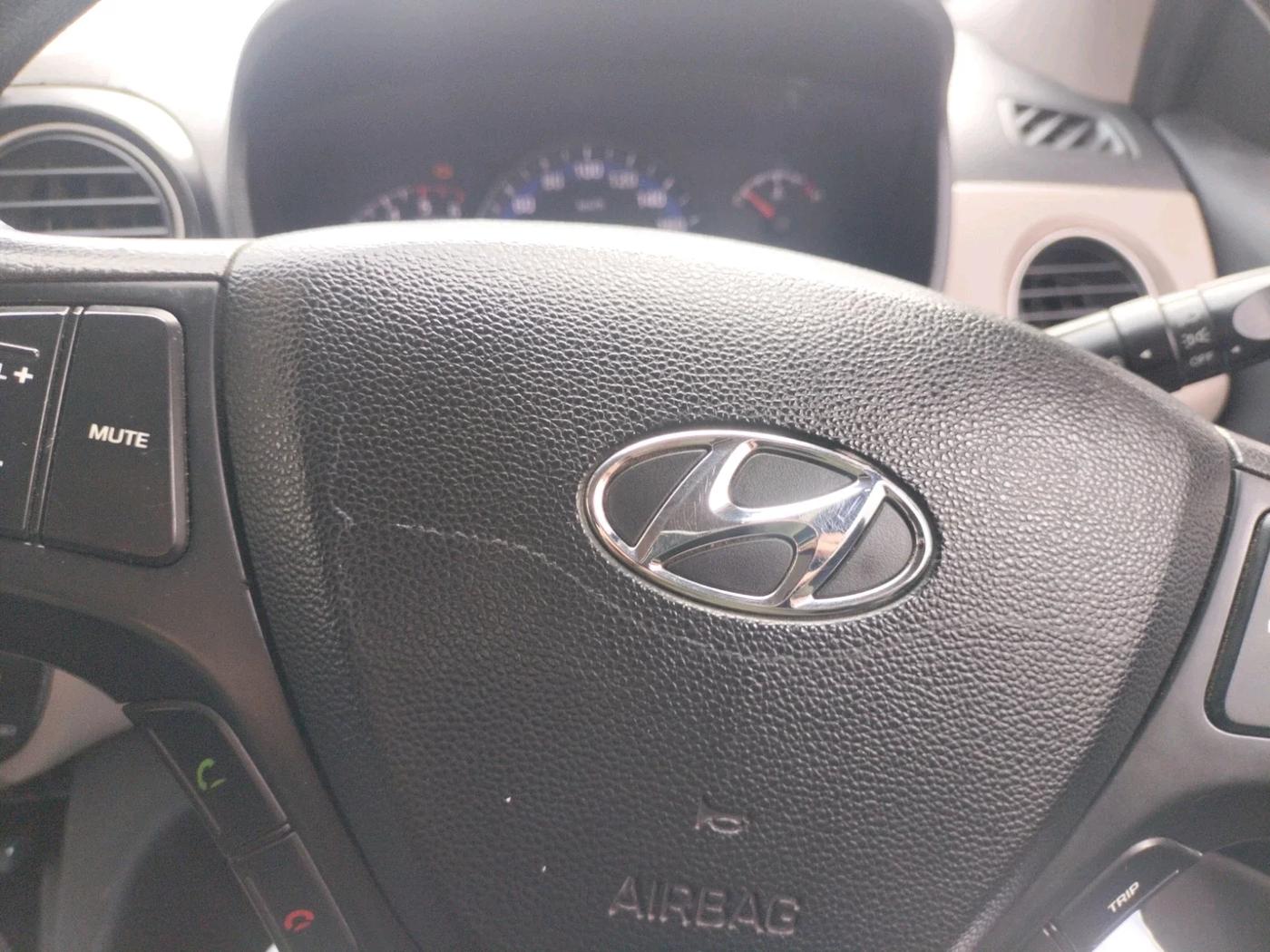 2017 Hyundai Xcent S 1.1 CRDI, Diesel, Manual, 85,164 km, interior